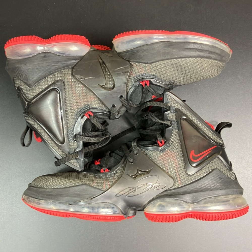 Nike LeBron XIX 19 Bred University Red Athletic Basketball Shoes Men’s size 8.5 - Picture 11 of 16